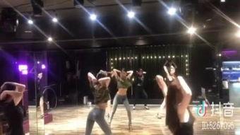 跨臀舞视频,动感节奏下的潮流解析