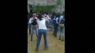 初中打架视频实拍